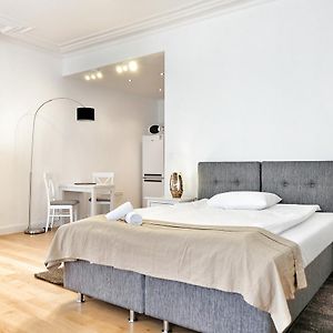 Studio met een King Size Bed